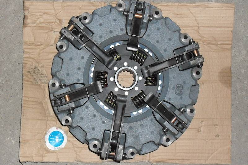 запасные части для трактора 9